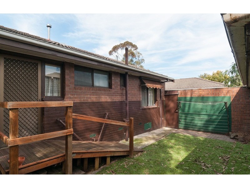 2/76 Sherlock Road, Croydon VIC 3136
