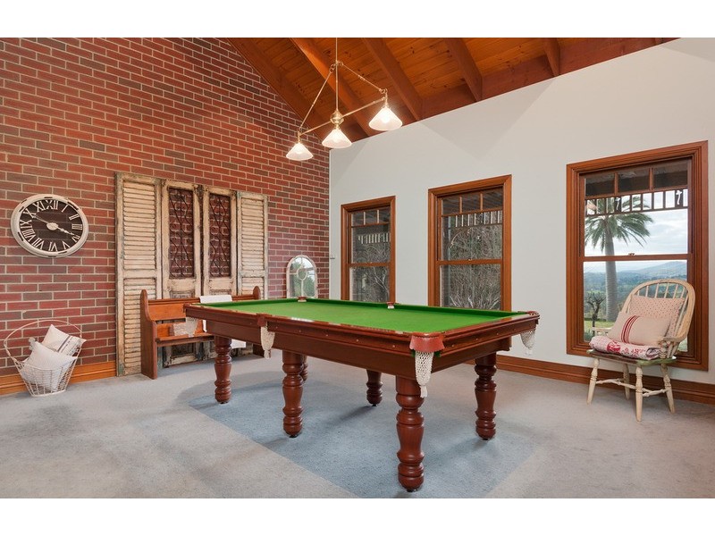 30 Aitken Road, Wandin East VIC 3139