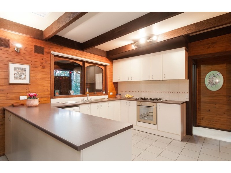 79 Moore Avenue, Montrose VIC 3765