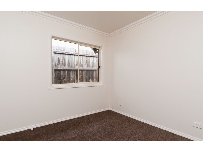 4 Loupie Street, Mooroolbark VIC 3138