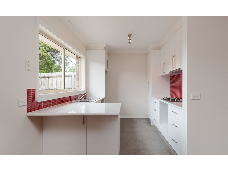 4 Loupie Street, Mooroolbark VIC 3138