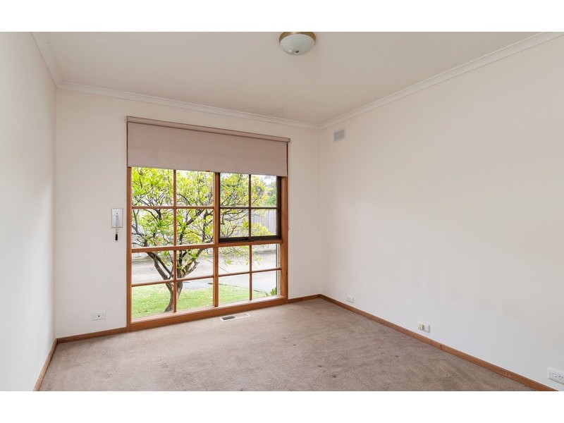 1/33 High  Street, Bayswater VIC 3153