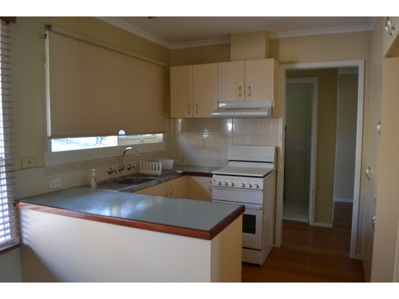 54 Dryden Concourse, Mooroolbark VIC 3138