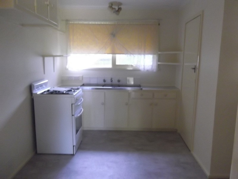 6 Milton  Court, Mooroolbark VIC 3138