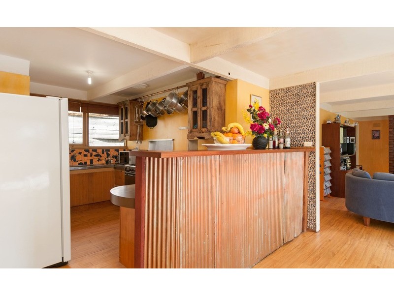 14 Heathfield Grove, Montrose VIC 3765