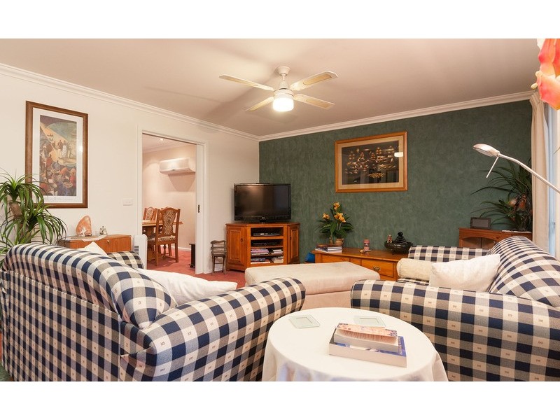 22 Diane Crescent, Mooroolbark VIC 3138