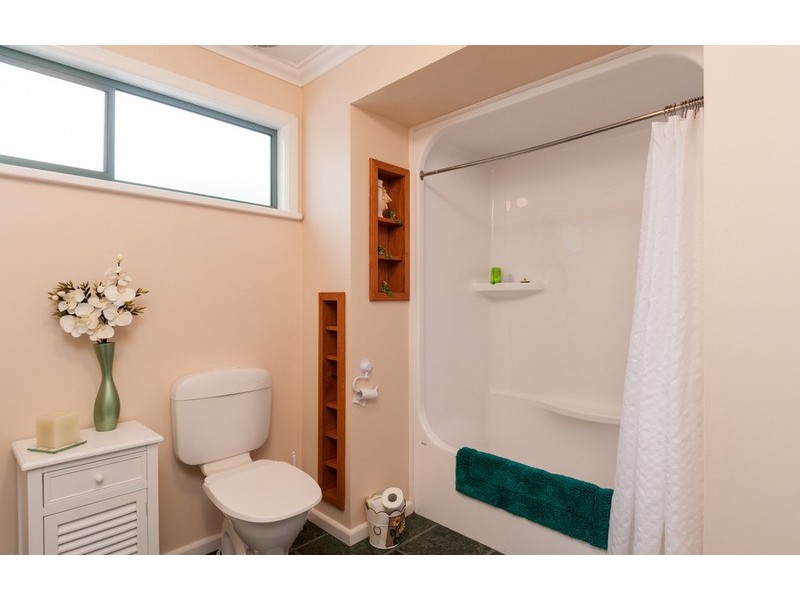 22 Diane Crescent, Mooroolbark VIC 3138