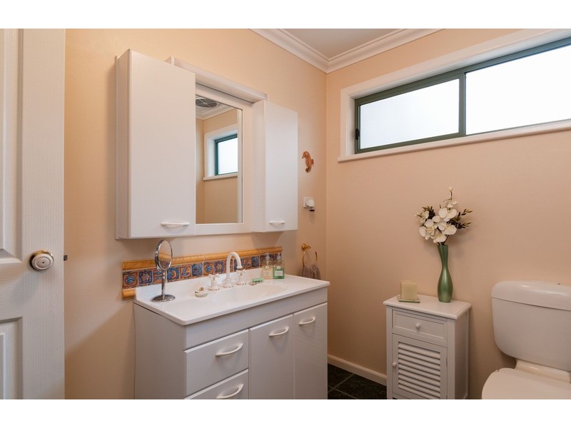 22 Diane Crescent, Mooroolbark VIC 3138