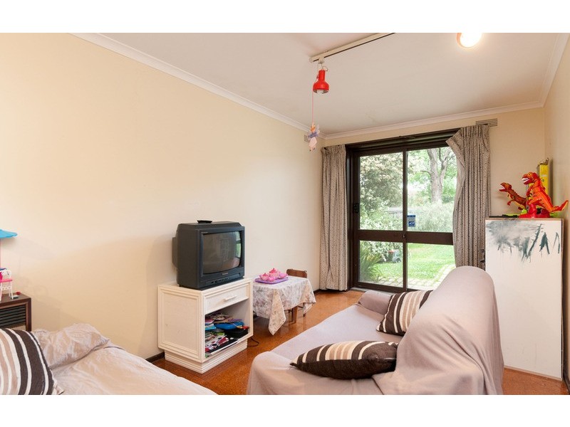 24 Lansell Road, Mooroolbark VIC 3138
