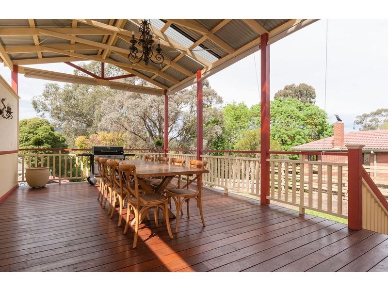 80 Winyard Drive, Mooroolbark VIC 3138