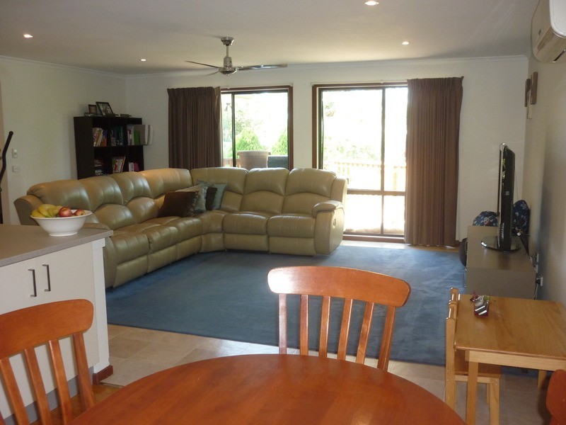 6 Avalon Street, Mooroolbark VIC 3138