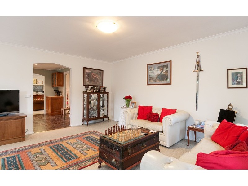 54 Hedwig Drive, Mooroolbark VIC 3138