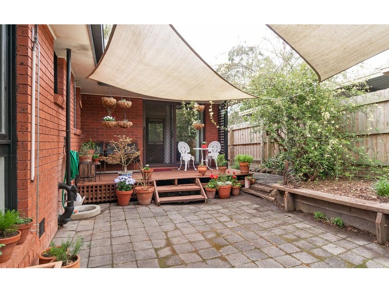 54 Hedwig Drive, Mooroolbark VIC 3138