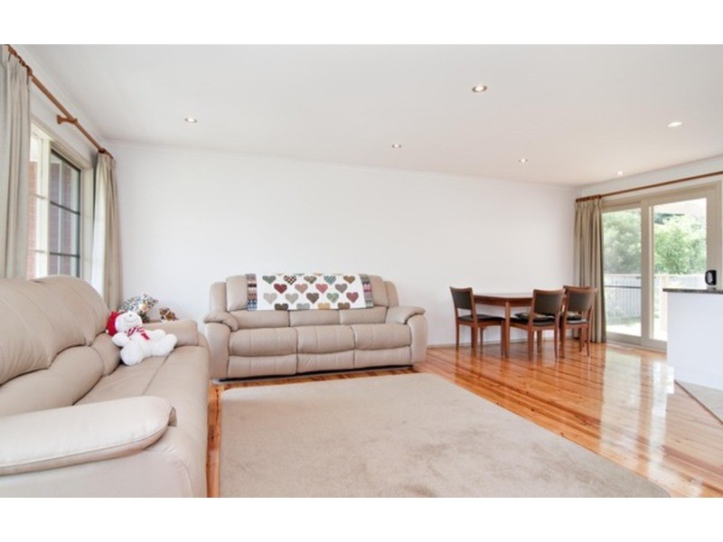 41 Barker Drive, Mooroolbark VIC 3138