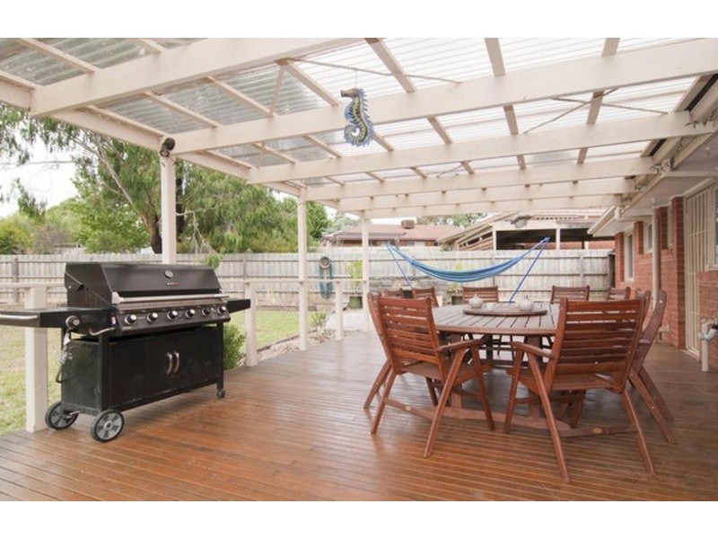 41 Barker Drive, Mooroolbark VIC 3138