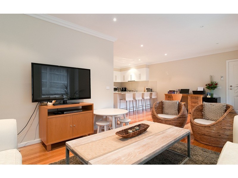 2/7 El Centro, Chirnside Park VIC 3116