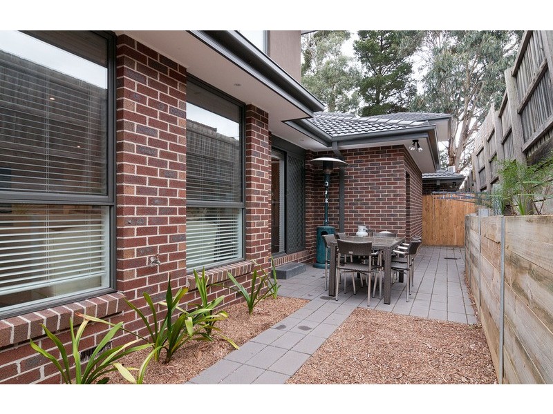 2/7 El Centro, Chirnside Park VIC 3116