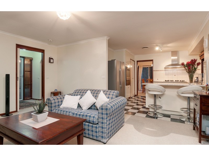 10 Bowness Court, Croydon Hills VIC 3136