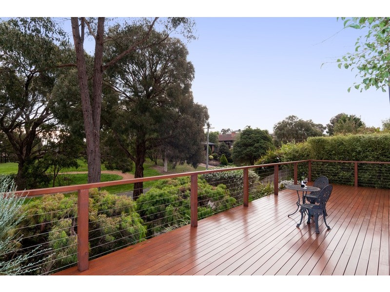 10 Bowness Court, Croydon Hills VIC 3136