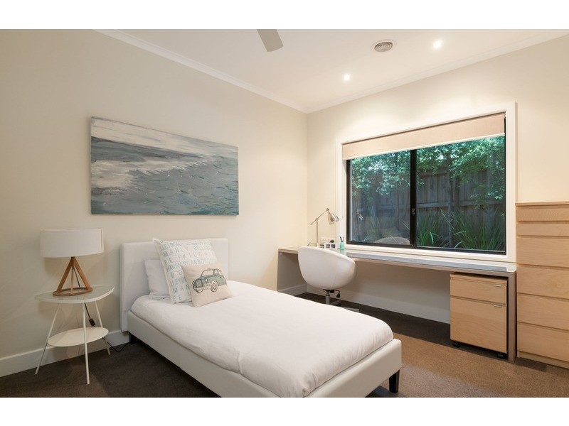 41 Dixon Avenue, Croydon VIC 3136