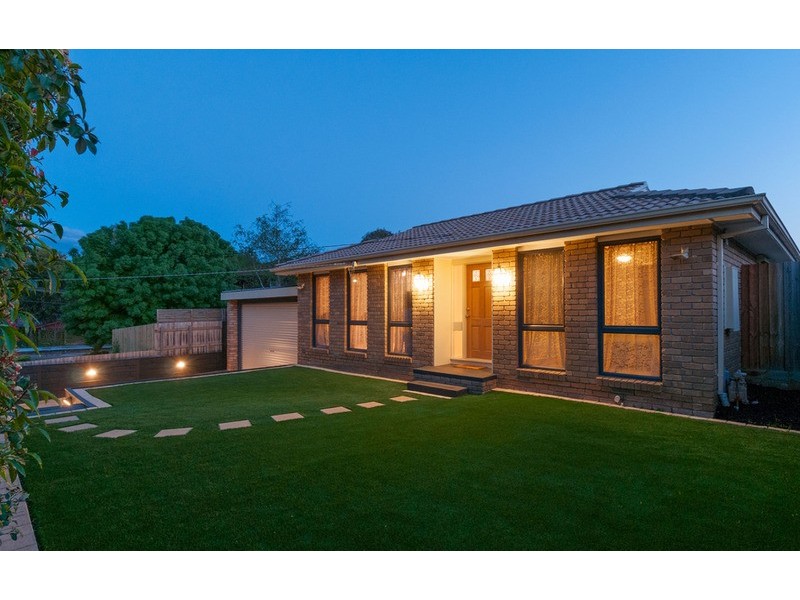 321 Wonga Road, Warranwood VIC 3134