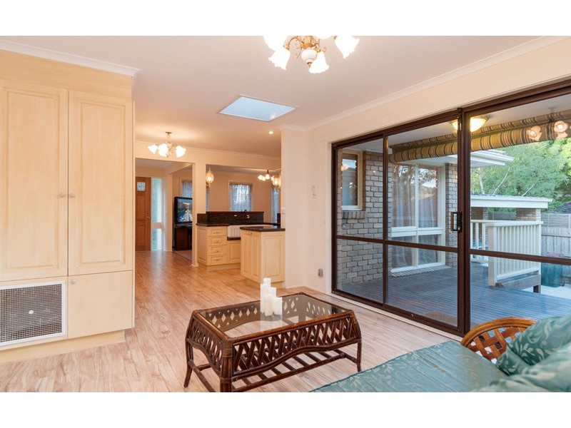 321 Wonga Road, Warranwood VIC 3134