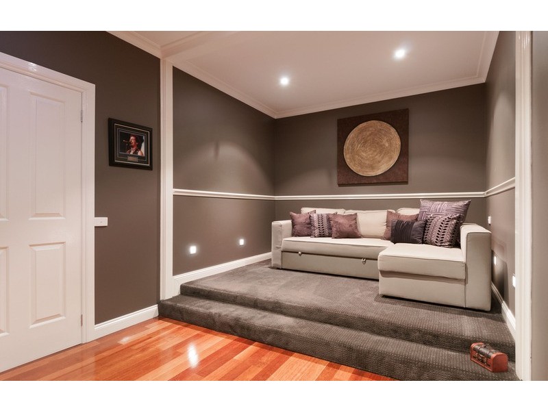 49 Larbert Road, Mooroolbark VIC 3138