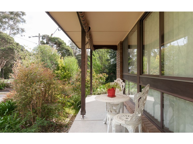 13 Malcolm Court, Croydon North VIC 3136