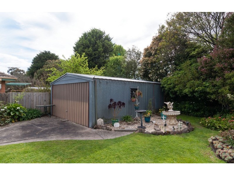 13 Malcolm Court, Croydon North VIC 3136