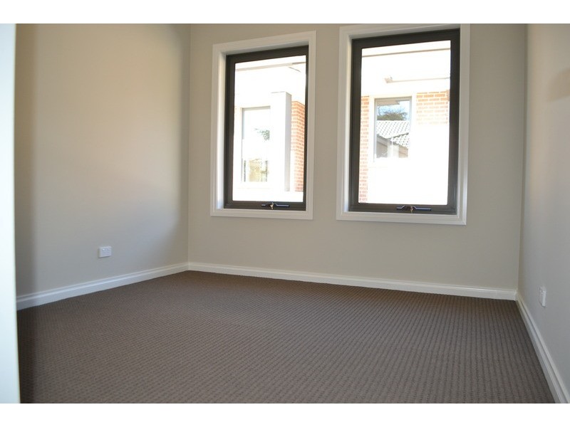 1/75 Victoria  Road, Lilydale VIC 3140