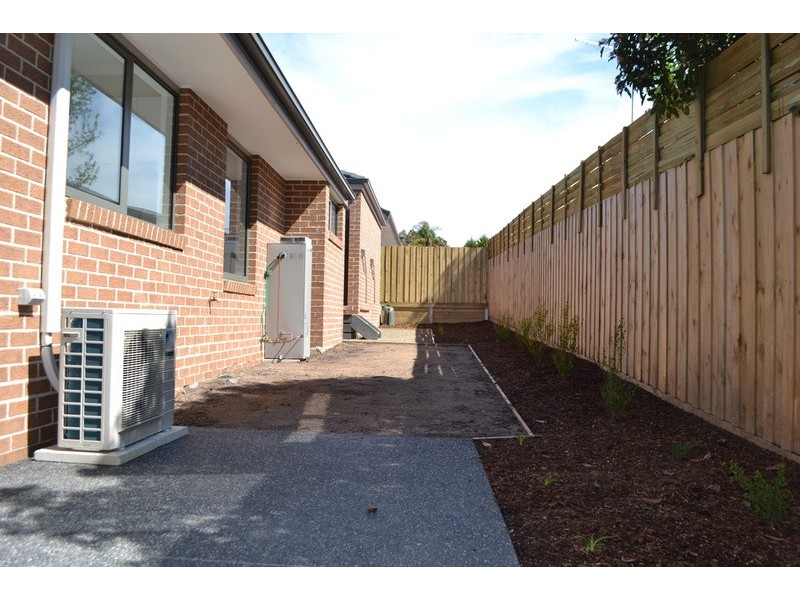 1/75 Victoria  Road, Lilydale VIC 3140