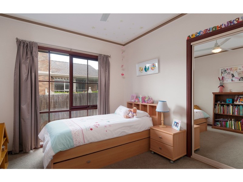 28 Summerhill Park Drive, Mooroolbark VIC 3138