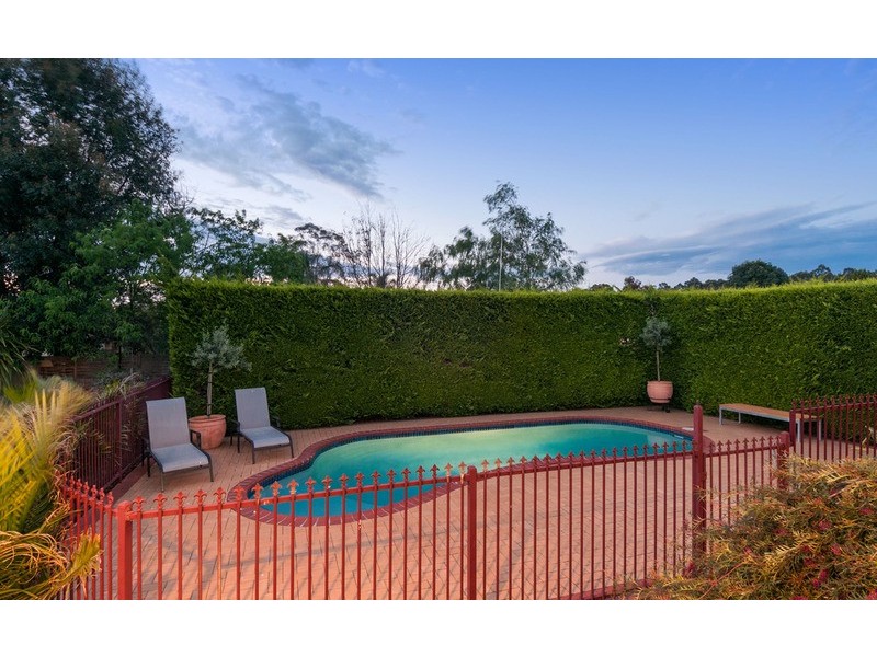 28 Summerhill Park Drive, Mooroolbark VIC 3138