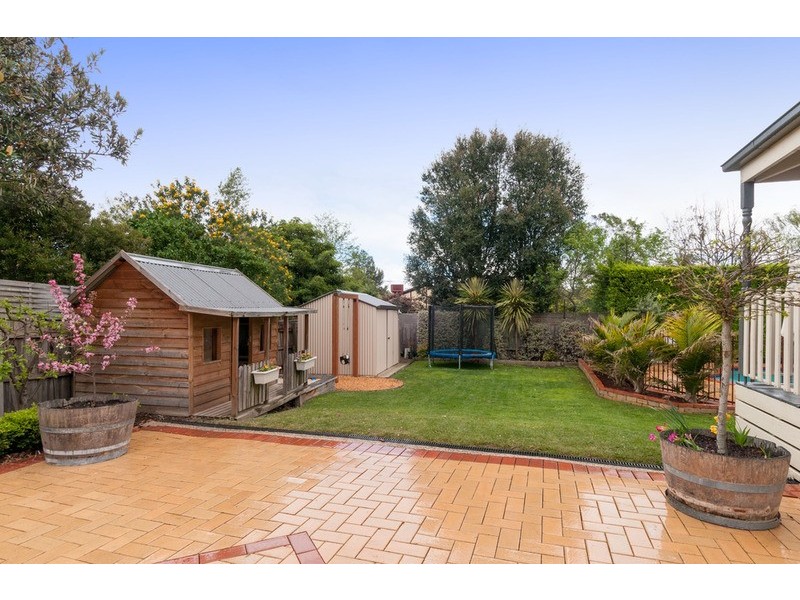 28 Summerhill Park Drive, Mooroolbark VIC 3138
