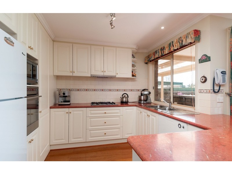 81 Nimblefoot Way, Lilydale VIC 3140