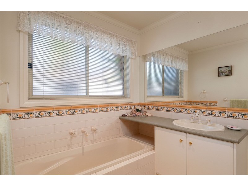 81 Nimblefoot Way, Lilydale VIC 3140