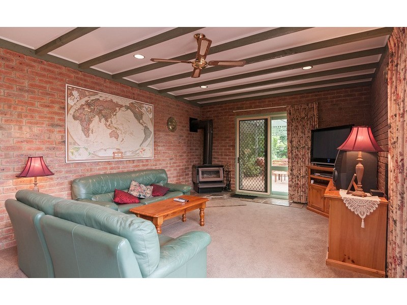 7 Summerhill Park Drive, Mooroolbark VIC 3138