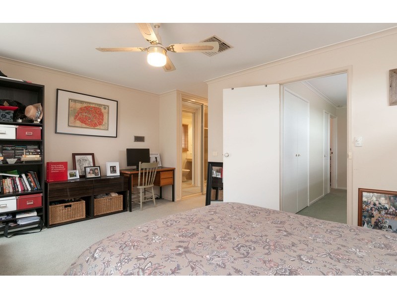 7 Summerhill Park Drive, Mooroolbark VIC 3138