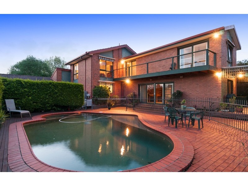 7 Summerhill Park Drive, Mooroolbark VIC 3138