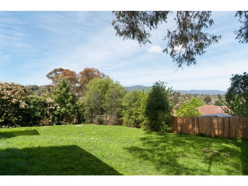 16 Corrong Crescent, Mooroolbark VIC 3138