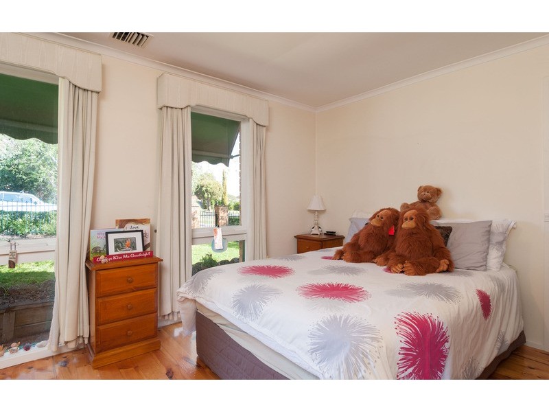 1 Kirsten Court, Mooroolbark VIC 3138