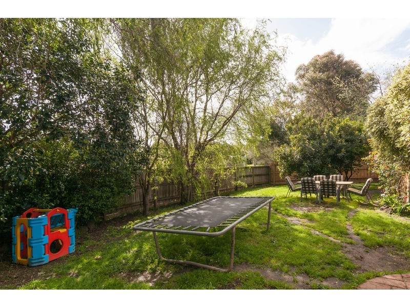 1 Kirsten Court, Mooroolbark VIC 3138