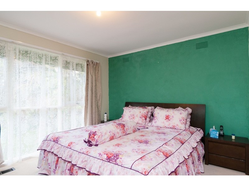 1/4 Yates Court, Mooroolbark VIC 3138