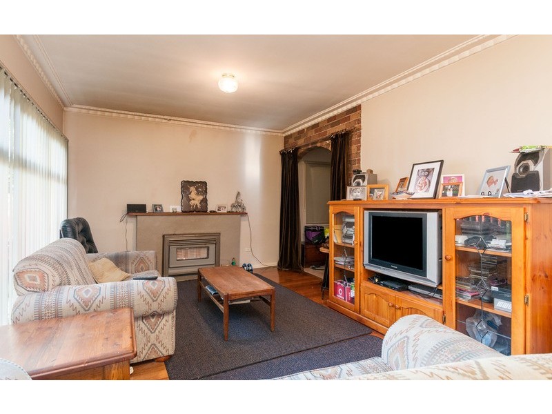 25 Tennyson  Avenue, Kilsyth VIC 3137