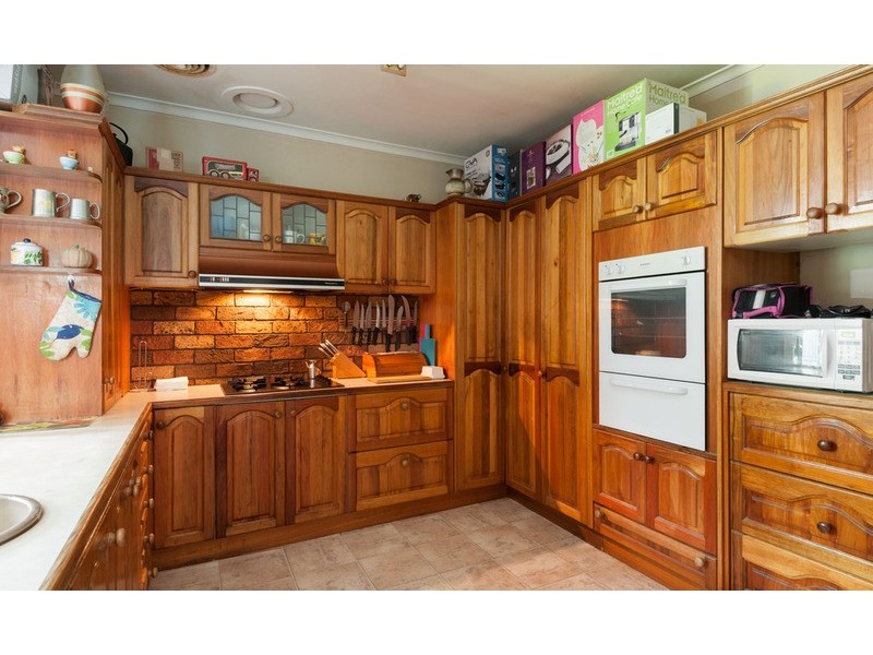 25 Tennyson  Avenue, Kilsyth VIC 3137