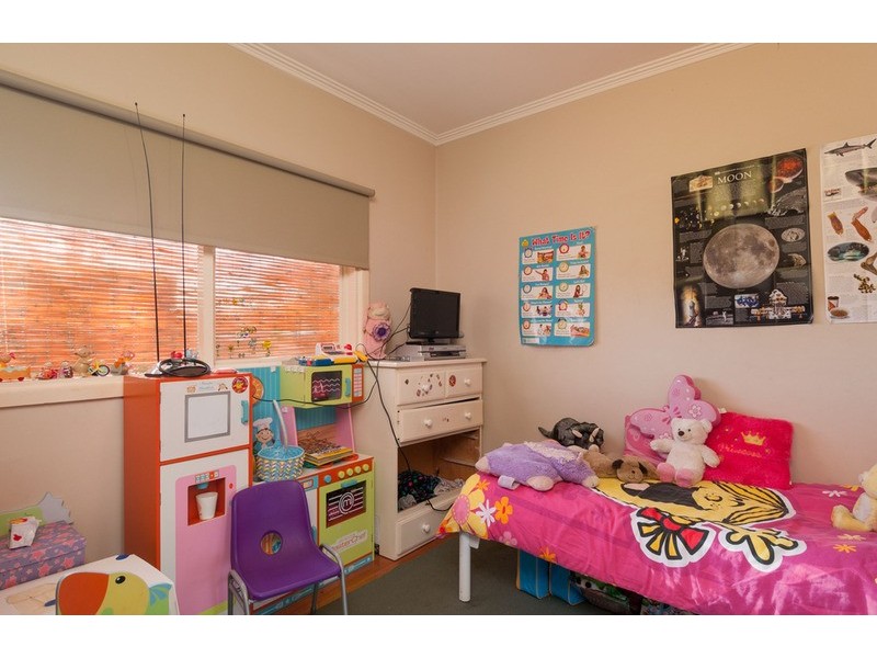 25 Tennyson  Avenue, Kilsyth VIC 3137