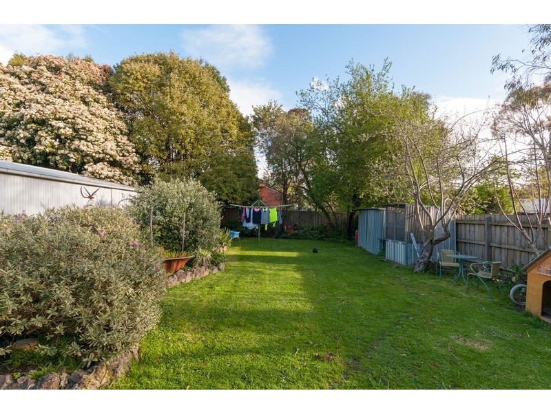 25 Tennyson  Avenue, Kilsyth VIC 3137