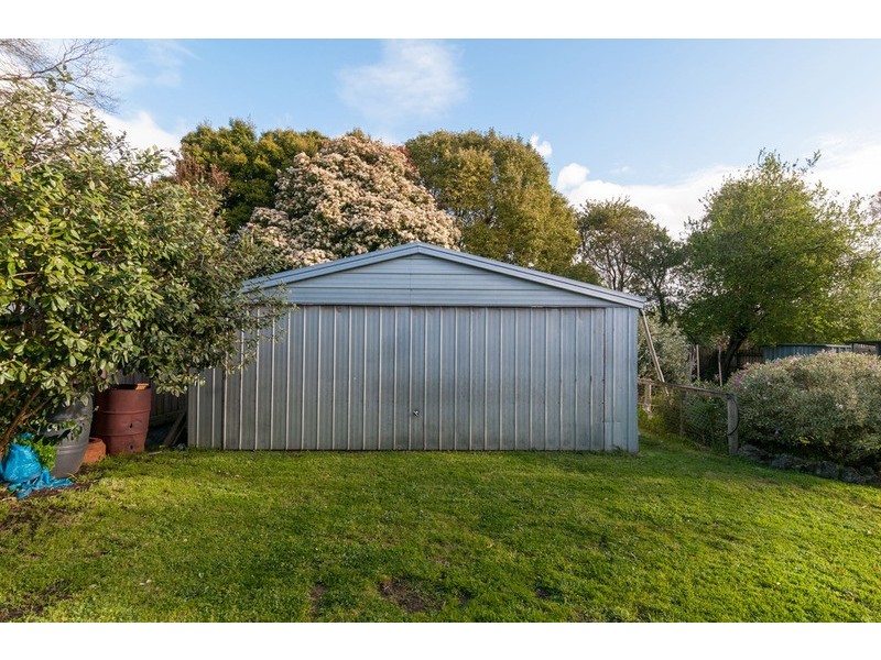 25 Tennyson  Avenue, Kilsyth VIC 3137