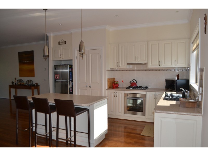 9 Bastow Road, Lilydale VIC 3140