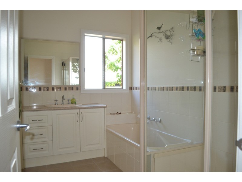 9 Bastow Road, Lilydale VIC 3140